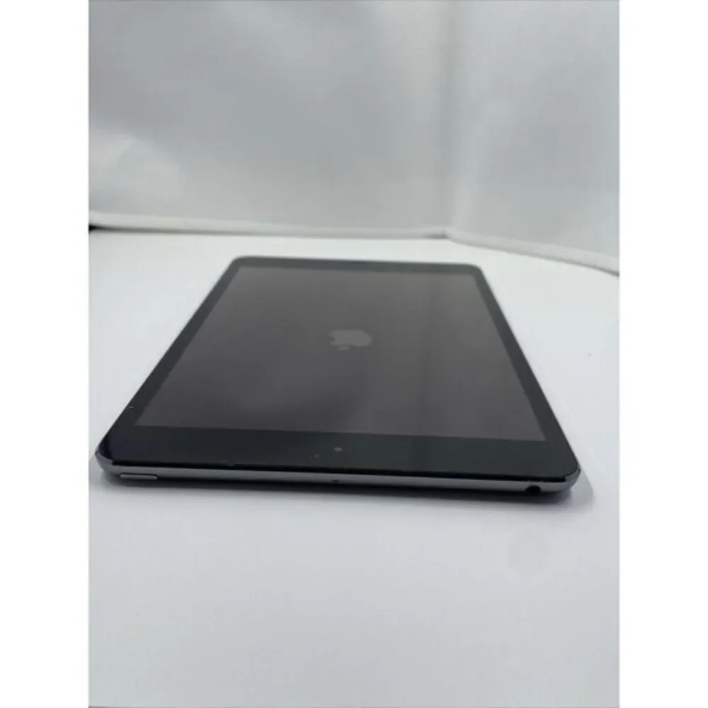 Apple iPad mini 2 Space Gray A1489 - Stuck‎ On Apple Screen